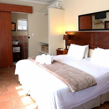 Morulana Guest House Κέμπτον Παρκ Εξωτερικό φωτογραφία