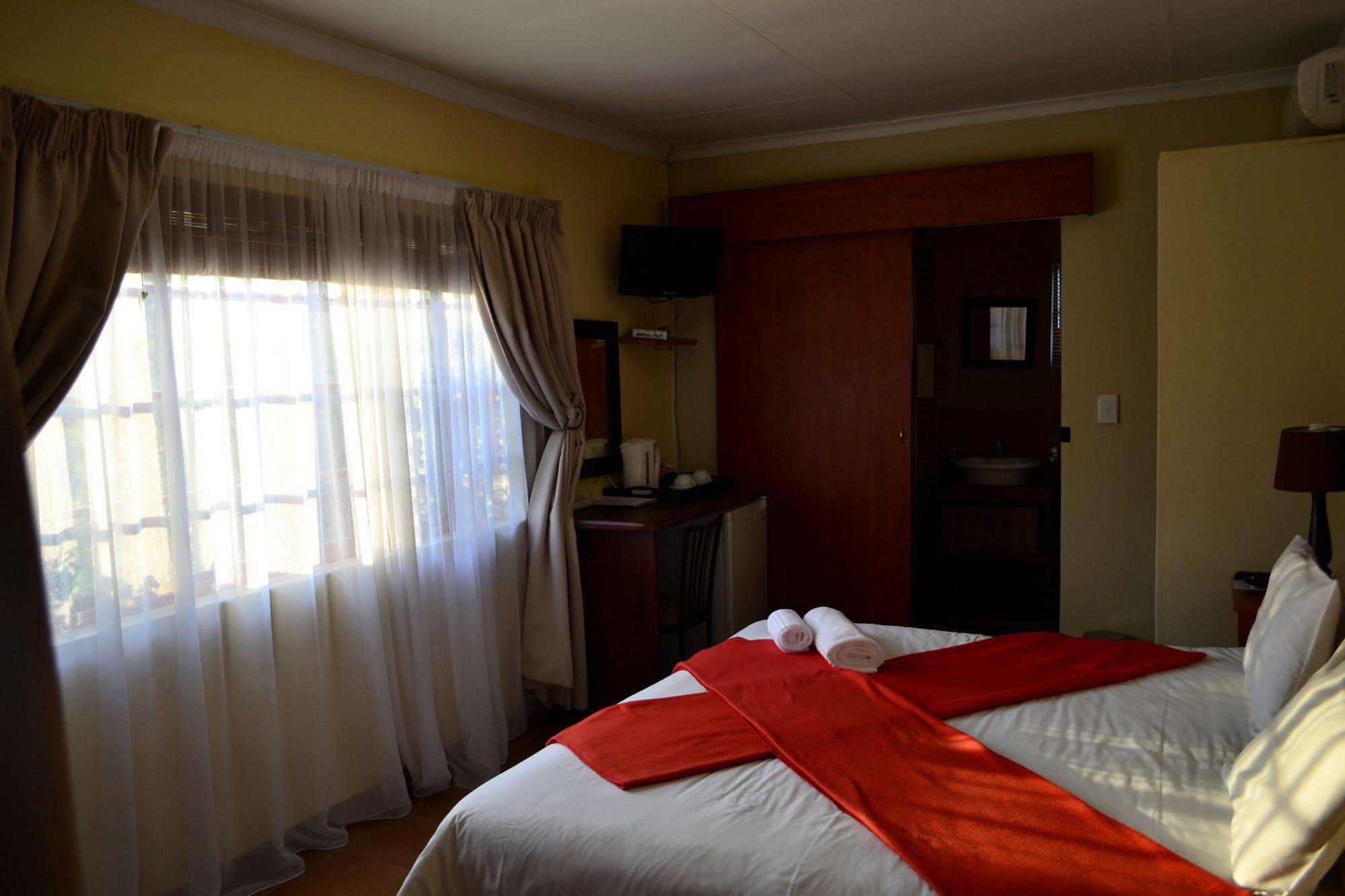 Morulana Guest House Κέμπτον Παρκ Εξωτερικό φωτογραφία
